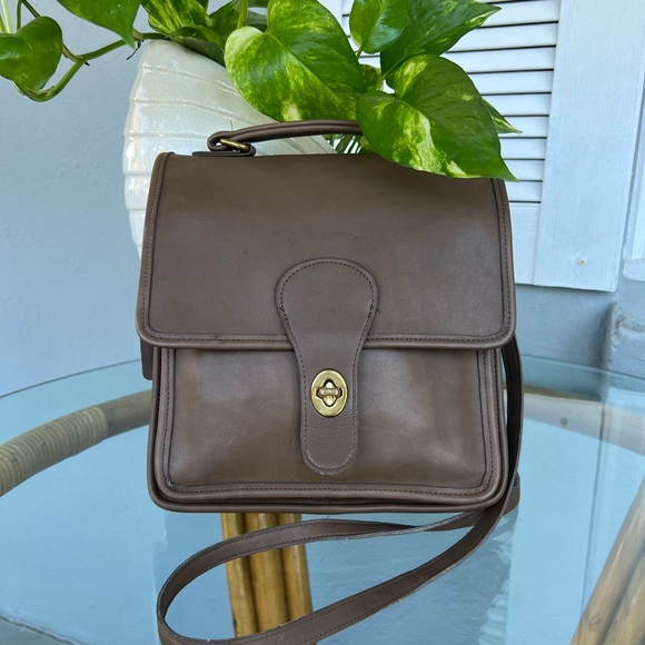 Vintage Coach #5130 Station Bag in Rare "Taupe" Leather - Picture 10 of 10